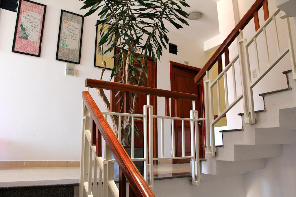 Hanhcafe Hotel Nha Trang Bagian luar foto