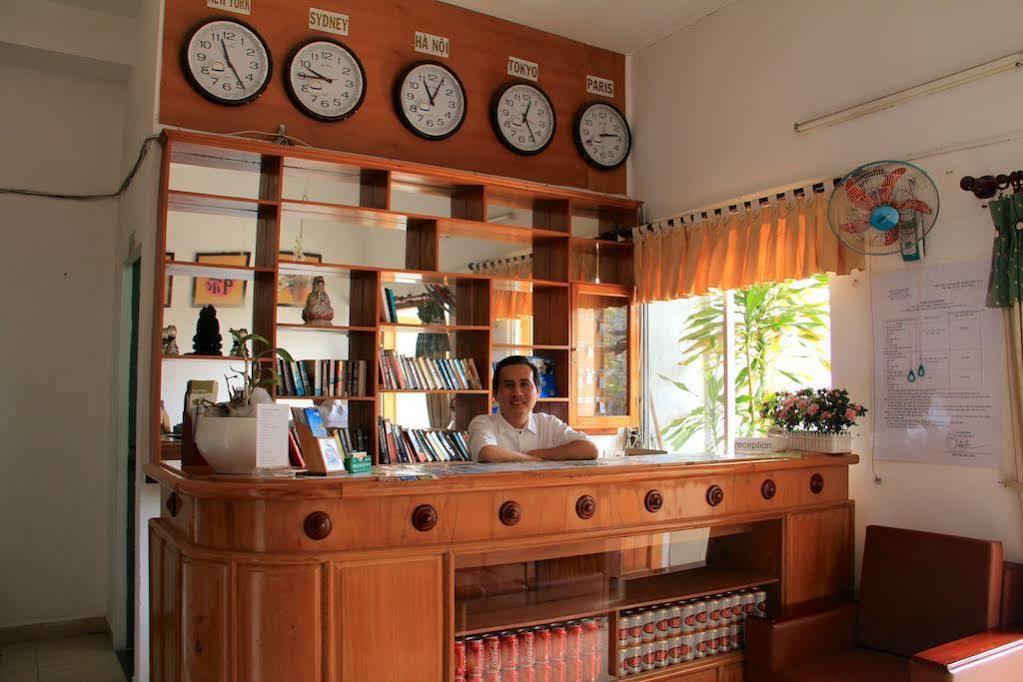 Hanhcafe Hotel Nha Trang Bagian luar foto